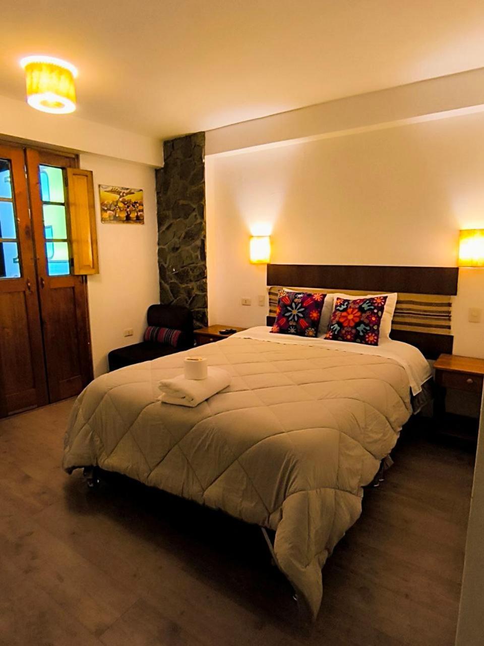 Hostal Balcon De Piedra Urubamba Exterior photo